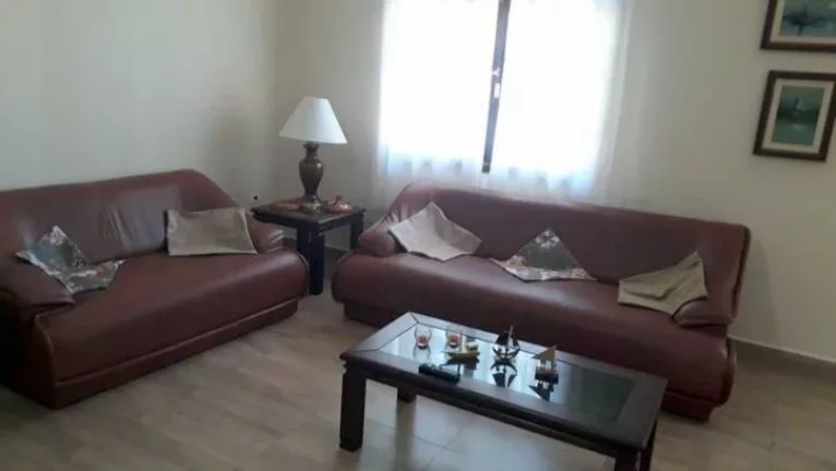 Imagem CASA LADO PRAIA - TODA REFORMADA - 3 DORMITORIOS S/UMA SUITE