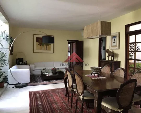 Imagem Excelente casa com 3 dormitórios à venda, 417,13 m² por R$ 3.500.000