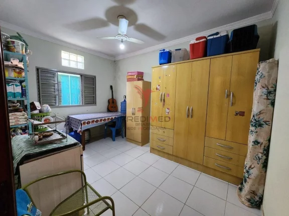 Imagem Vendo Excelente Casa com Edícula, abaixo do valor de mercado