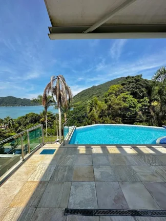 Imagem Linda casa em condomínio na Praia da Santa Rita em Ubatuba!