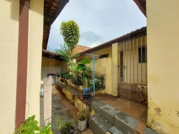Imagem CA4019 - CASA A VENDA EM BOTUCATU - JARDIM PEABIRU