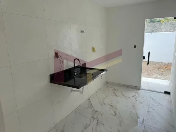 Imagem Casa 2/4 na Conceicao