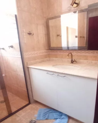 Imagem sobrado com 5 quartos, 2 suites FL26