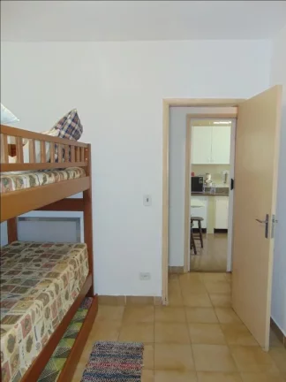 Imagem raia de Pitangueiras, 150 metros da Praia, Local Nobre, Garagem no Prédio, Churrasqueira.