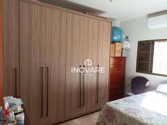 Imagem Casa com 3 dormitórios à venda, 200 m² por R$ 380.000,00 - Setor Afonso Pena - Itumbiara/GO