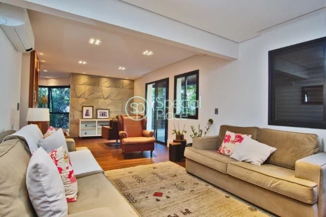 Imagem Ótimo apartamento à venda no Morumbi - Área: 138,14m² - Living com varanda na copa das árvores ...