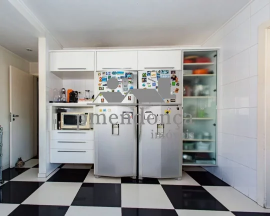 Imagem Apartamento em Perdizes com 4 sui­tes e 5 vagas, 240m²