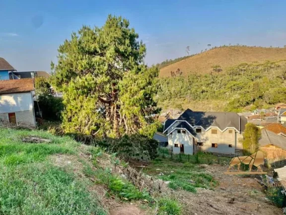 Imagem Terreno à venda, 360 m² - Jardim Marcia - Campos do Jordão/São Paulo