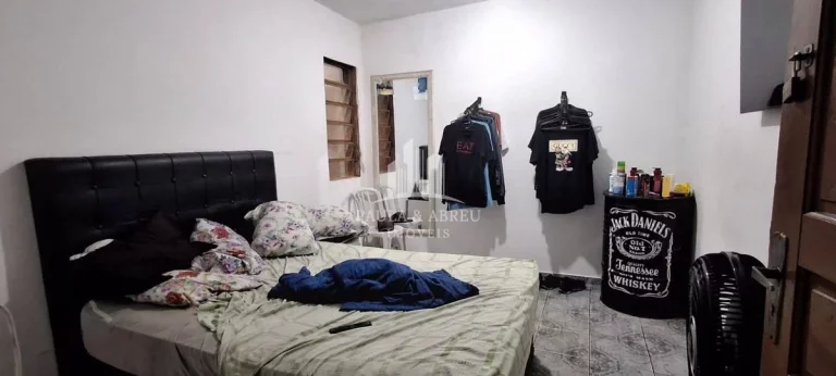 Imagem São 2 Casas 125m², Com 5 e 4 Cômodos, Laje, Escritura, 1 Vaga, 1 Quadra da Av. Pres. Castelo Branco no Jardim Zaíra, Mauá-SP