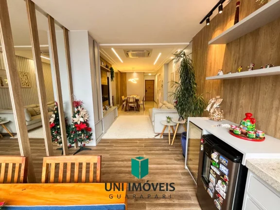 Imagem Apartamento alto padrão na quadra da Praia do Morro, 03 quartos + DCE, 02 vagas de garagem