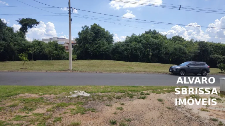 Imagem Terreno plano à venda no Condomínio Saint Paul em Itu/SP, com 360 m² de área total.