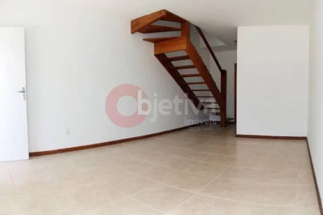 Imagem Casa com 2 dormitórios à venda, 91 m² por R$ 400.000,00 - Ogiva - Cabo Frio/RJ