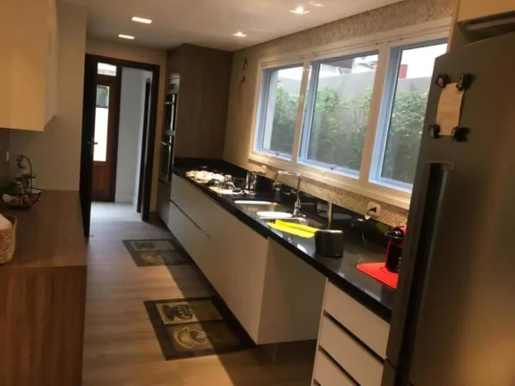 Imagem Casa em Aldeia da Serra - 524m²
