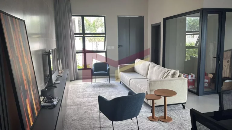 Imagem Casa alto padrão 3 suítes com closet no Damha I