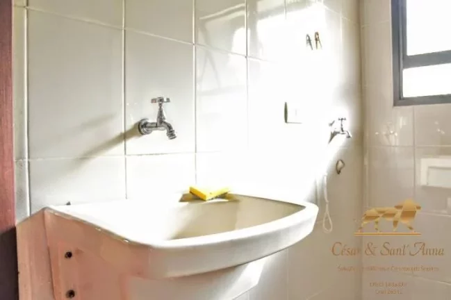 Imagem Apartamento com 3 dormitórios à venda no Capivari em Campos do Jordão/SP