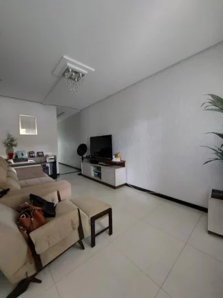 Imagem Casa de rua à venda no bairro Suissa - 2 suítes, 2 vagas de garagem - 165m²