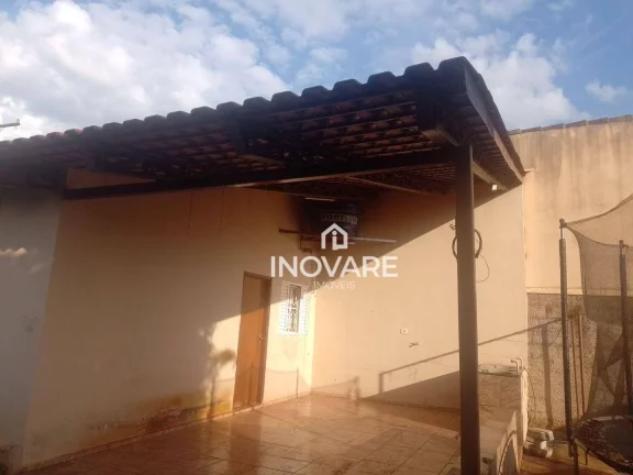 Imagem Casa com 2 dormitórios à venda, 90 m² por R$ 290.000,00 - Setor Nossa Senhora da Saúde - Itumbiara/GO