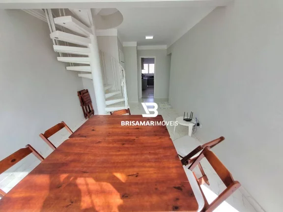 Imagem PITANGUEIRAS MARAVILHOSA COBERTURA DUPLEX COM 189 M² ÚTEIS, TOTALMENTE REFORMADA E DECORADA , 02 VAGAS DE GARAGEM NO PRÉDIO, LAZER.