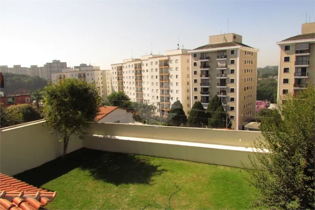 Imagem Casa para alugar com 4 quartos, sendo 2 suítes, em Vila São Francisco, São Paulo - SP