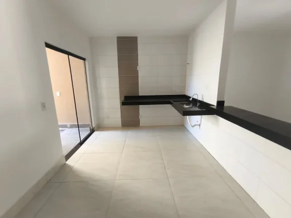 Imagem Casa 2/4 Com Suite No Top Do Lago Com 20k De Entrada Para Renda De 6.5k