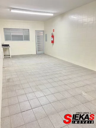 Imagem Galpão comercial para locação em Barueri-SP, Jardim Califórnia: 5 salas, 4 banheiros, 1.179m² de área!