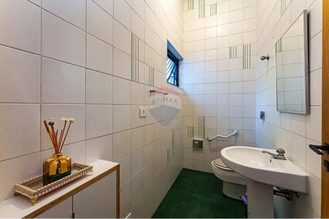 Imagem Linda e espaçosa casa na Vila Tramontano com 460m² 4 Suítes 4 Vagas com piscina e churrasqueira