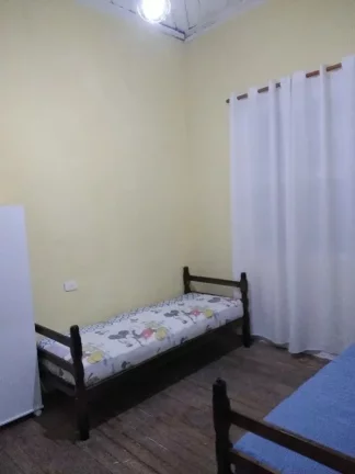 Imagem Casa para comercial locação na Vila Bastos: 9 quartos, 1 sala, 3 banheiros, 200m² - Santo André-SP