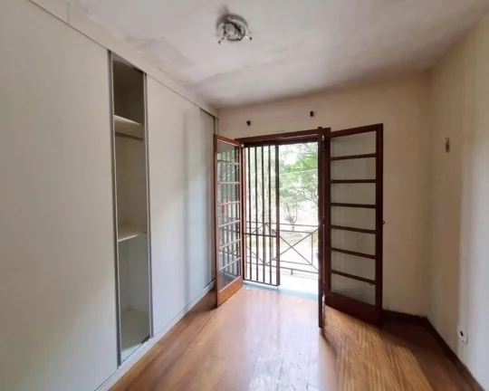 Imagem Casa estilo sobrado no jd Celeste com 110m² e 2 suites