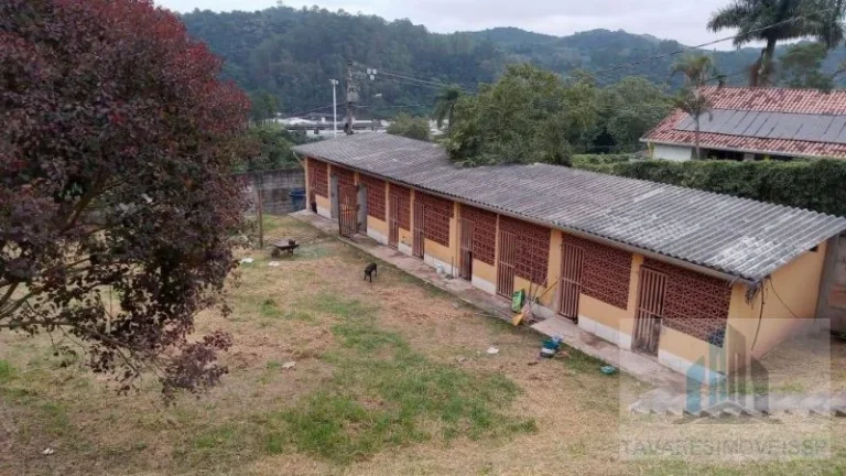 Imagem Chácara com 2 quartos, 3000m2, à venda em Arujá, Chácaras Vista Alegre
