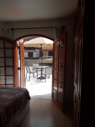 Imagem Lindo Sobrado no Condomínio Privê - 160m² - 4 dorms