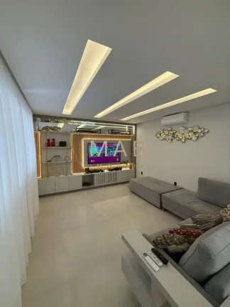 Imagem Imponente Casa de Luxo em Condomínio nos Ingleses, Florianópolis-SC: 5 quartos, 3 suítes, 3 salas, 5 banheiros, 424m² de área.