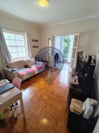 Imagem Imperdível Casa à Venda em São Paulo - 3 Quartos, 1 Suíte, 5 Banheiros, 3 Vagas na Liberdade!