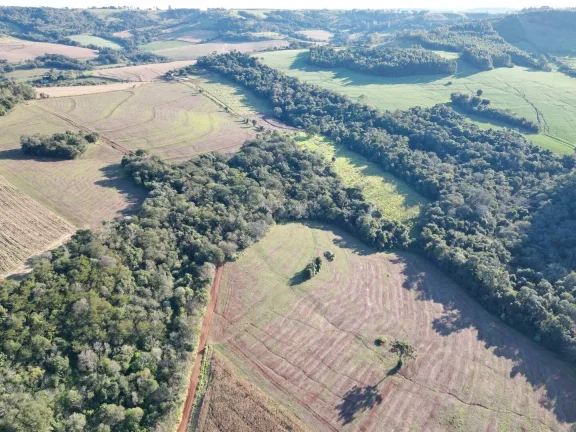 Foto do imóvel: Sítio à venda em Santa Maria, Centro - Energia Elétrica, Rio e Açude
