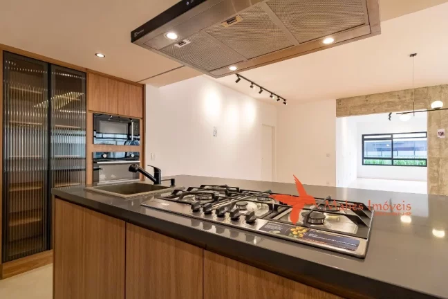 Imagem Espaçoso Apartamento de Reformado com 3 quartos (sendo 2 Suítes) em Cerqueira César, São Paulo - 220,95m² e 2 Vagas de Garagem!