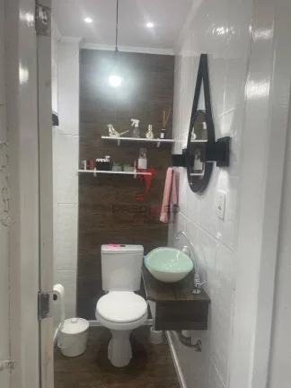 Imagem CASA A UMA QUADRA DA DOM JOAQUIM, pronta para moradia, toda reformada, é só se mudar