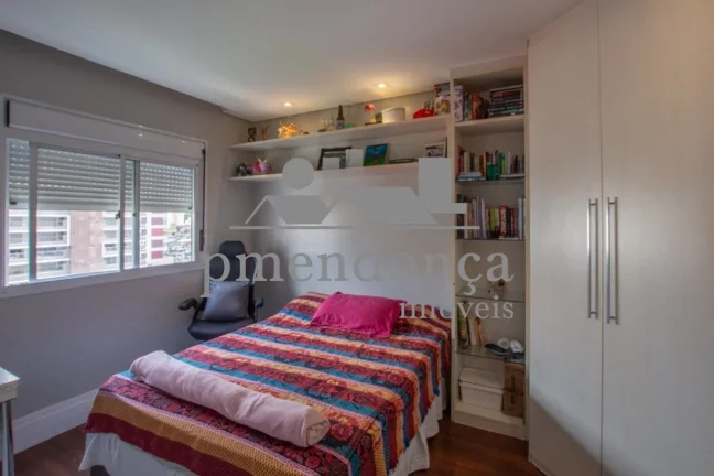 Imagem Apartamento na Vila Romana com 4 quartos (3sui­tes) e 3 vagas, 177m²