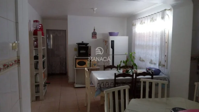 Imagem Casa ampla de alvenaria com ponto comercial ramo Oficina Mecânica