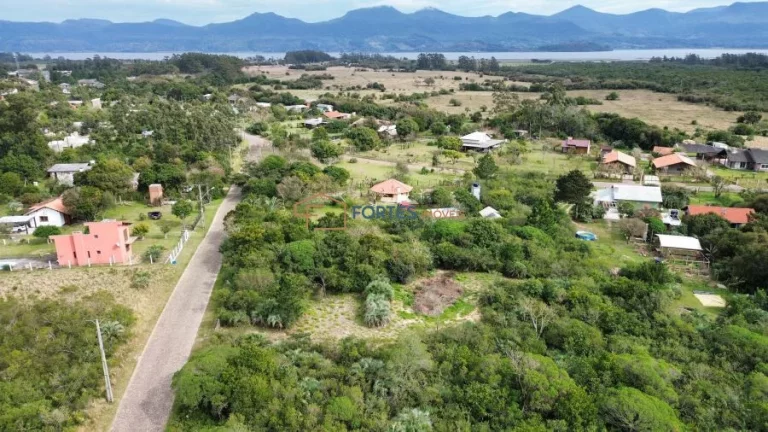 Imagem Fortes Imóveis Vende Terreno no Condomínio Jardim da Lagoa
