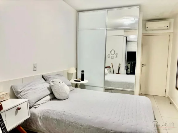 Imagem Condomínio Clube Pé na Areia na Cachoeira do Bom Jesus. Apresentamos este incrível apartamento lo...
