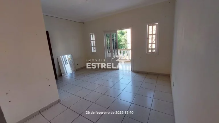 Imagem Belo Sobrado para locação - 01 Dorm - Cotia/SP