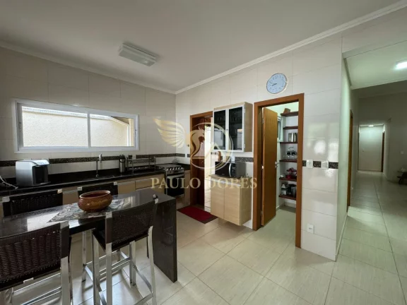 Imagem CASA A VENDA A 30 METROS DO MAR NA PRAIA DO PEREQUE AÇU EM UBATUBA-SP