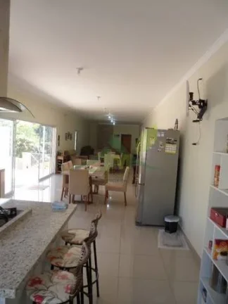 Imagem Linda Casa à venda em condomínio fechado localizada em Atibaia -SP