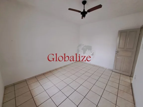 Imagem Apartamento à venda com 55m², 2 quartos, 1 banheiro, rua tranquila por R$320.000,00 na Aparecida em Santos