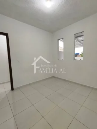 Imagem Geminado Planta Baixa no bairro Espinheiros com 4 m de Abertura