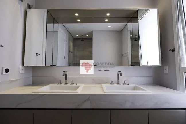 Imagem Apartamento com 3 dormitórios para alugar, 217 m² por R$ 44.483,73/mês - Vila Olímpia - São Paulo/SP