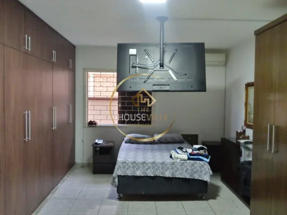 Imagem Casa 4 dormitórios ( 1 suíte), 900 m², 7 vagas, Esplanada, Sjc.