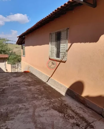 Imagem CASA A VENDA EM AREADO , SUL DE MINAS GERAIS, COM 2 DORMITÓRIOS. ESCRITURA DEFINITIVA, ACEITA PERMUTA EM SÃO SEBASTIÃO