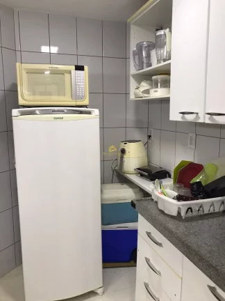 Imagem Apartamento de Temporada na Enseada Azul - Praia de Peracanga (ES)
Bem-vindo ao seu refúgio de fér...