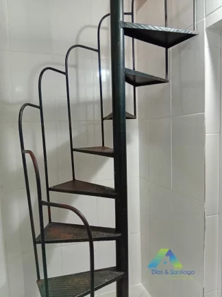 Imagem Sobrado a 15 minutos da estação do metro Jabaquara, 3 dormitórios, sala 2 ambientes, 1 vaga valor excelente !