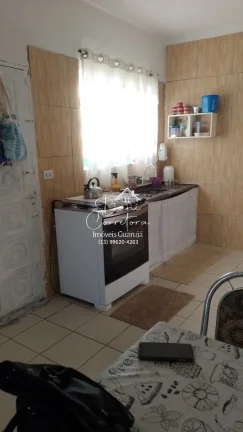 Imagem Casa à venda em Mongaguá-SP, bairro Florida Mirim: 1 quarto, 2 salas, 1 banheiro, 2 vagas de garagem!